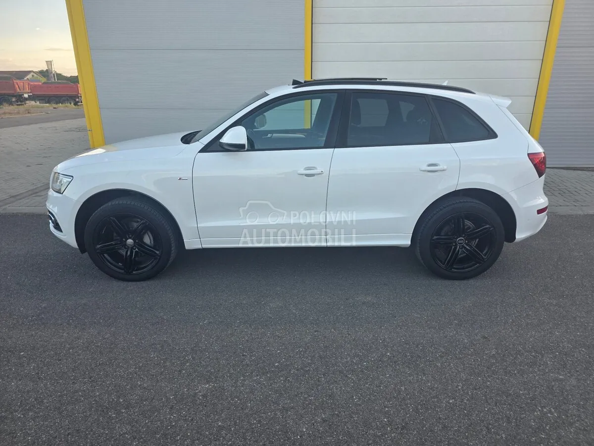 Audi Q5 2012 photo 2