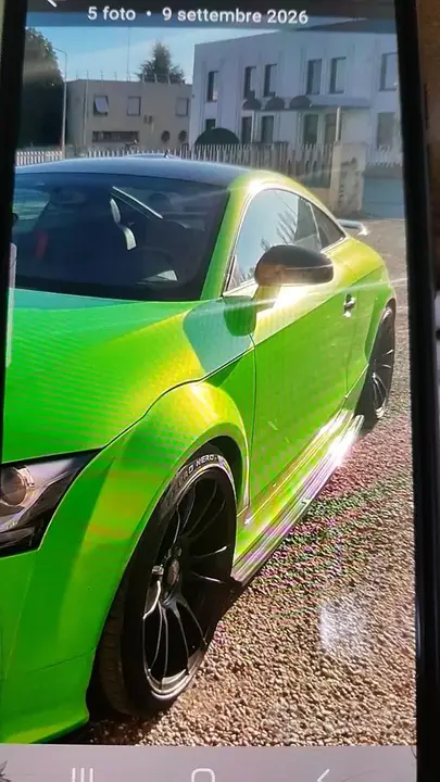 Audi Tt 2011 photo 2