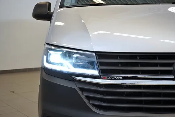Volkswagen Transporter 2021 photo 3