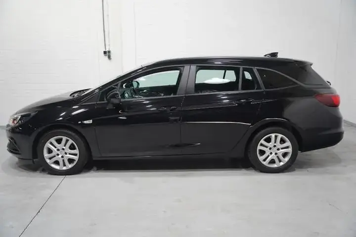 Opel Astra 2018 photo 3