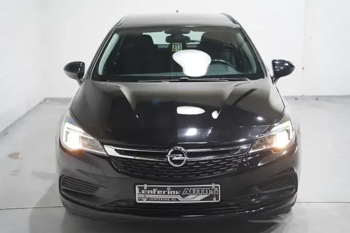 Opel Astra 2018 photo 2