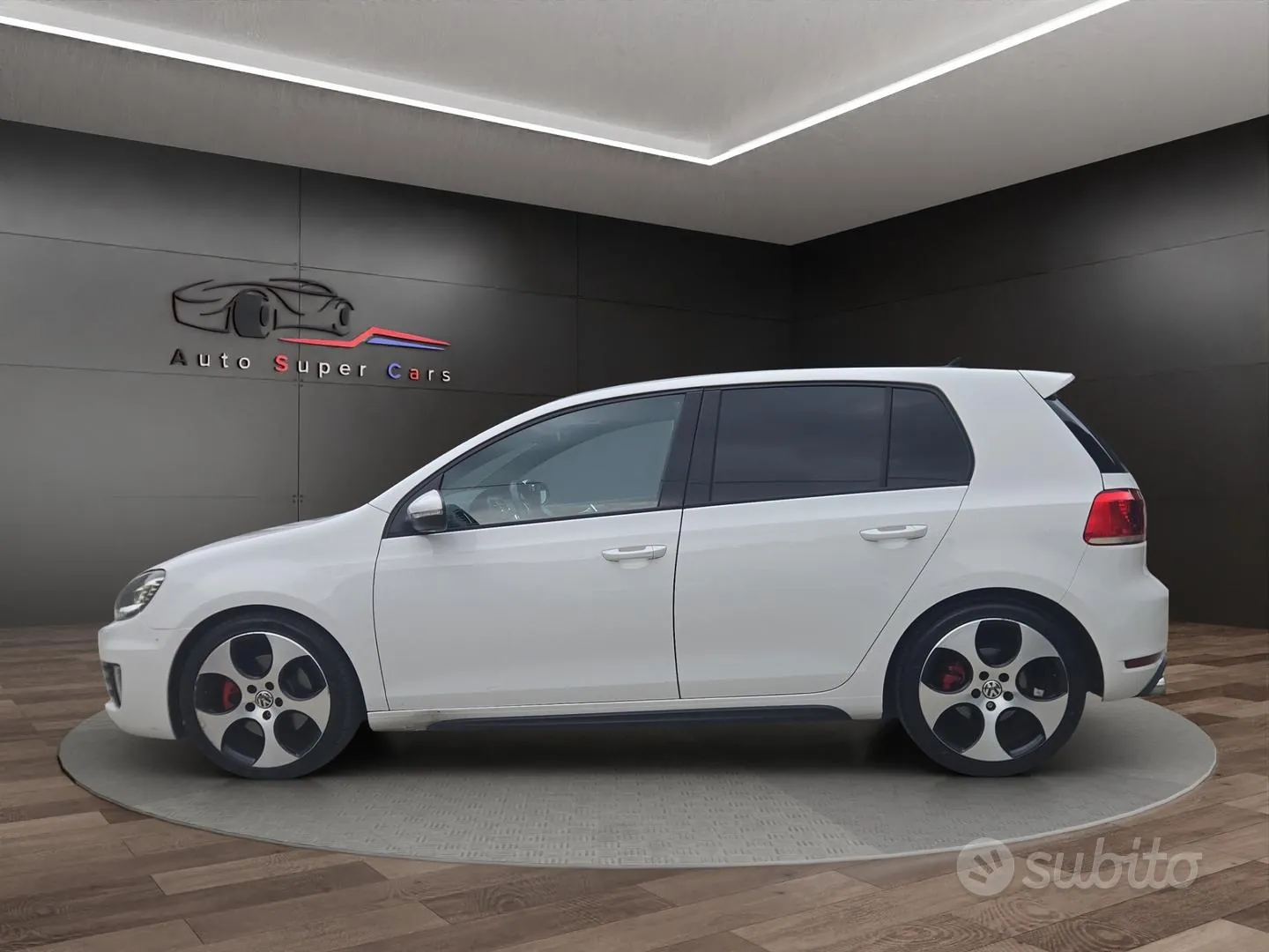 Volkswagen Golf 2012 photo 2