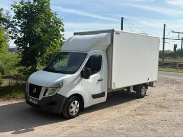Nissan Nv400