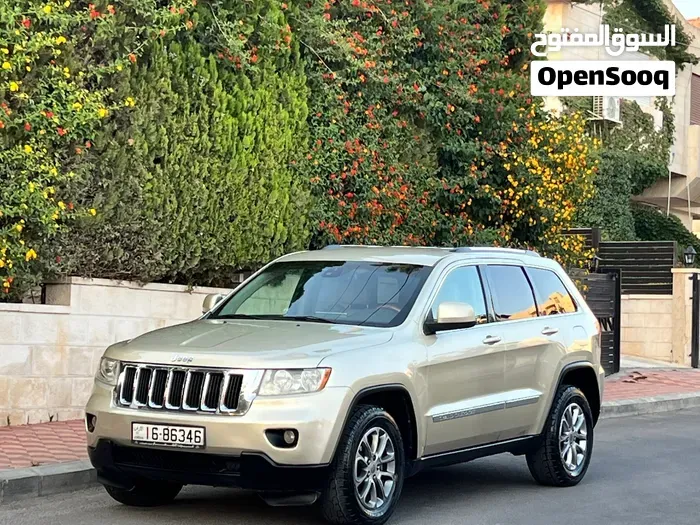 Jeep Grand Cherokee 2011 photo 2