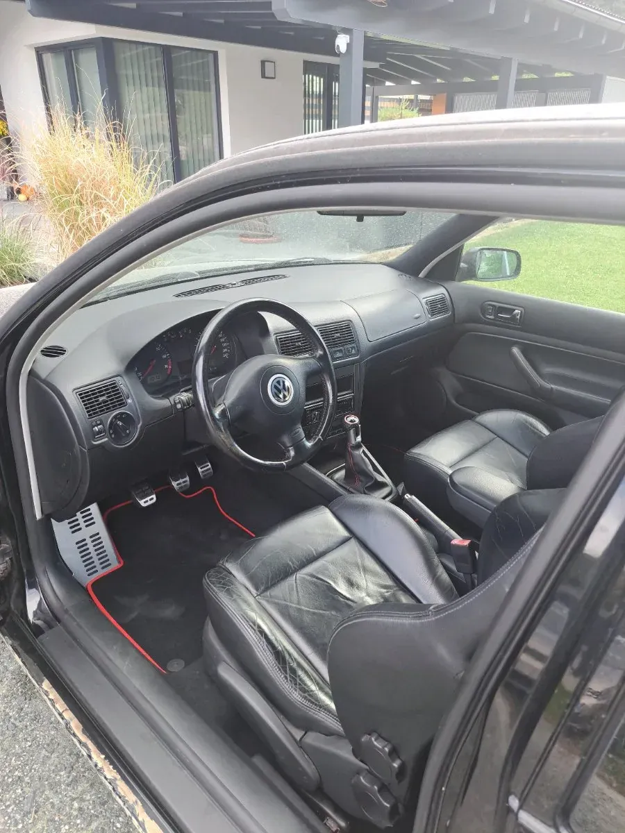 Volkswagen Golf 2001 photo 3