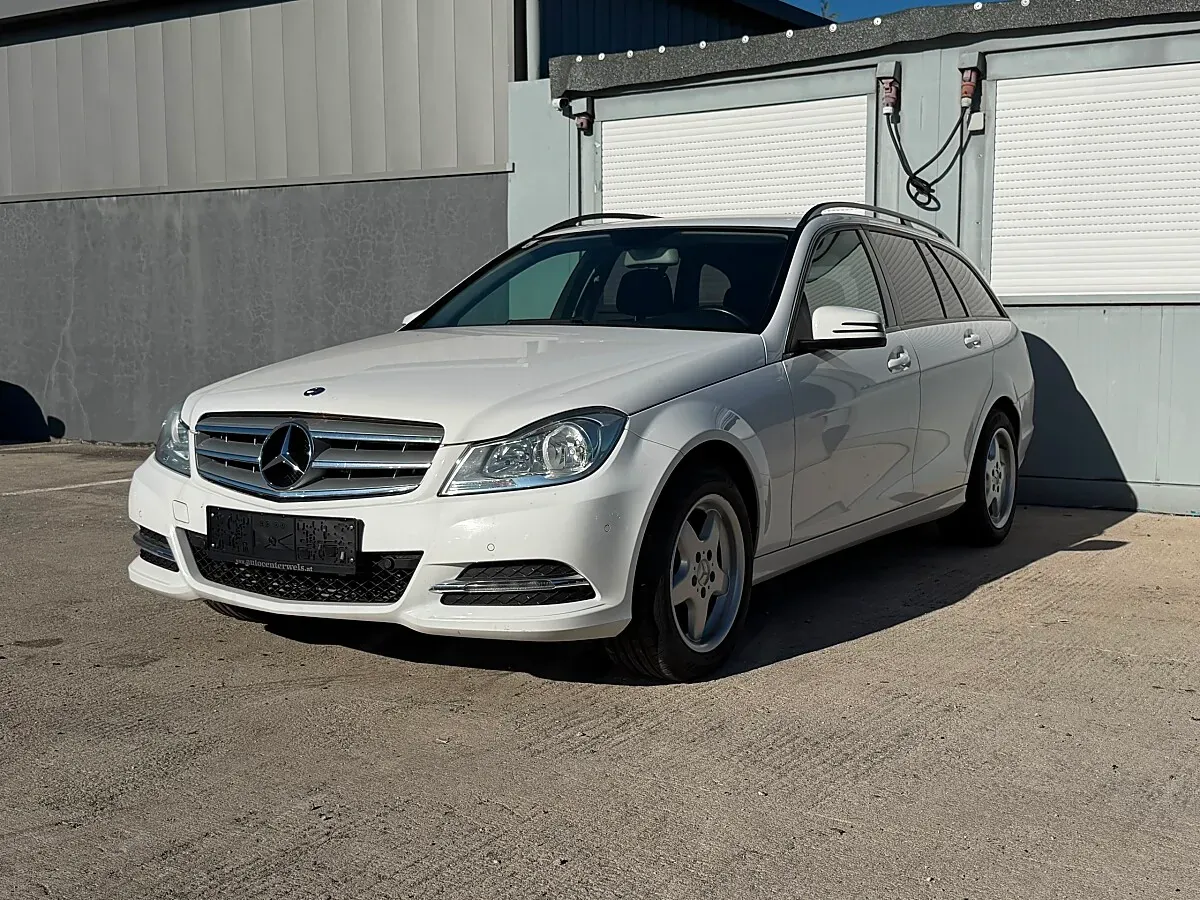 Mercedes-Benz C-Class 2013 photo 3