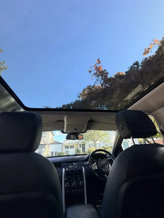 Land Rover Discovery Sport 2016 photo 3