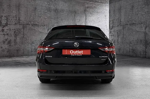 Skoda Superb 2018 photo 3