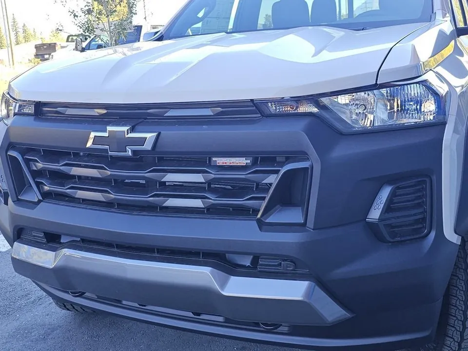 Chevrolet Colorado 2026 photo 3