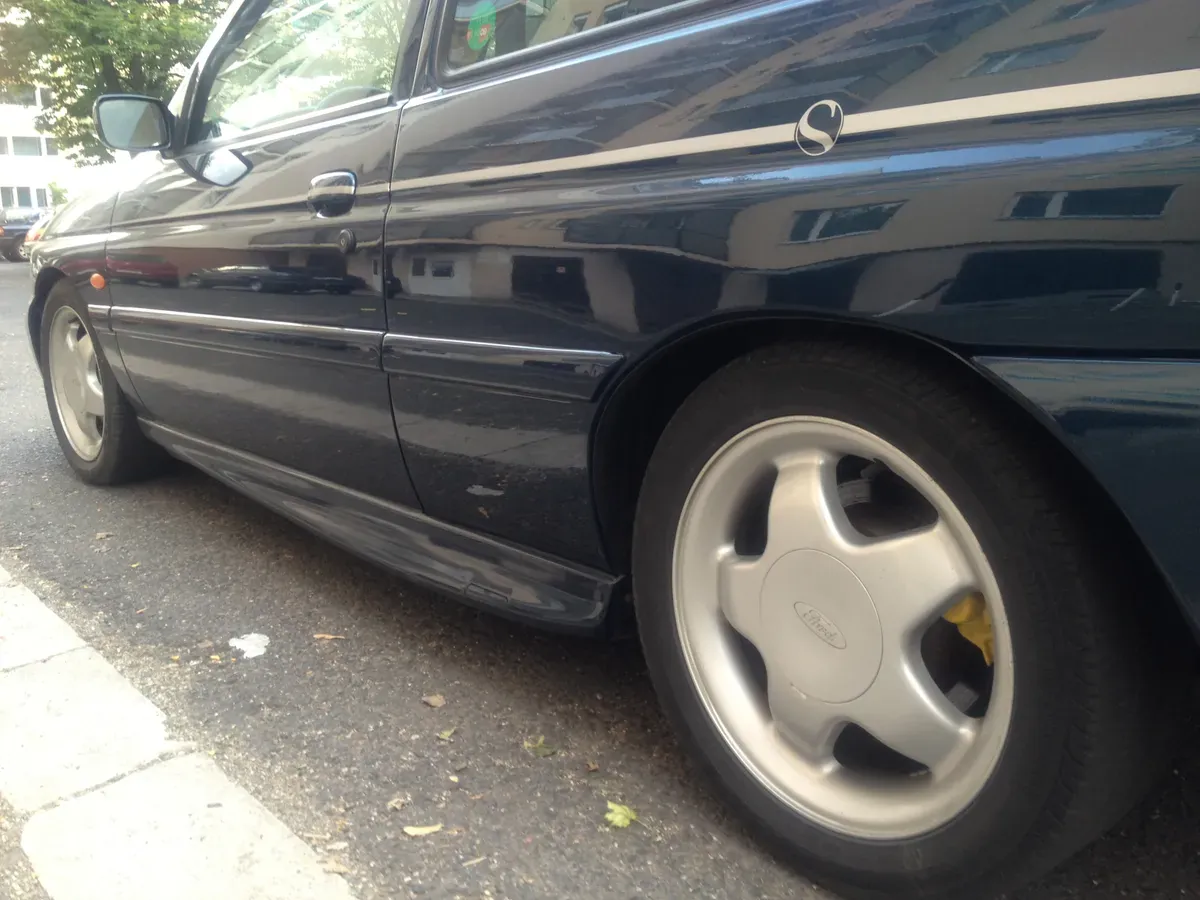 Ford Escort 1996 photo 3
