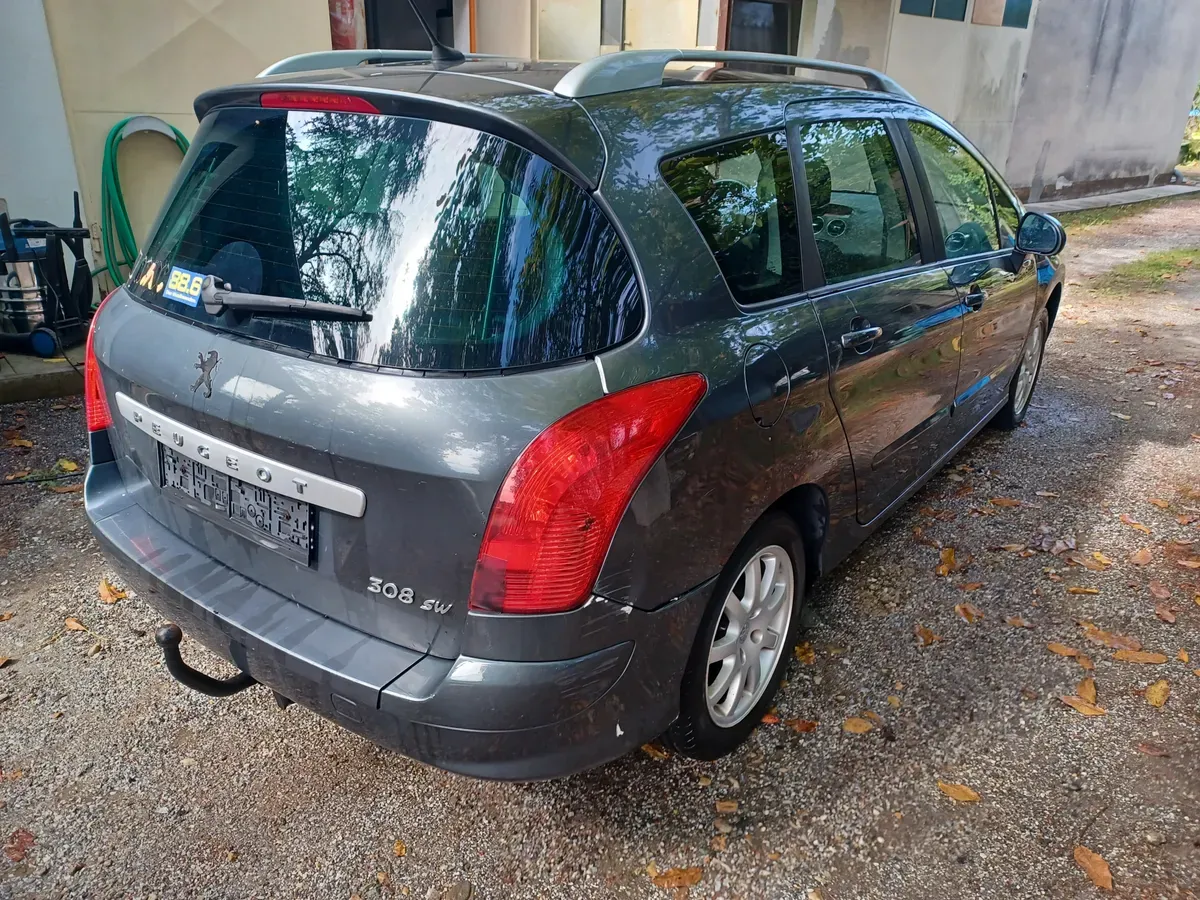 Peugeot 308 2008 photo 2