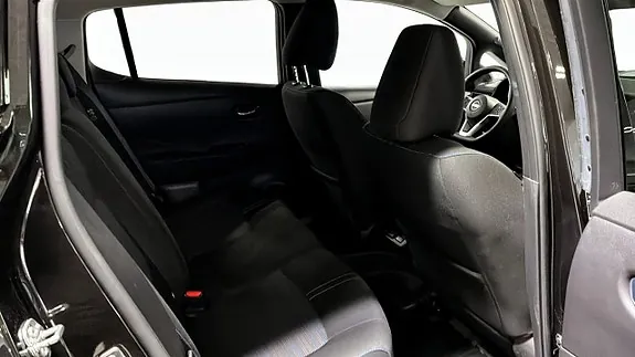 Nissan Leaf 2023 photo 5