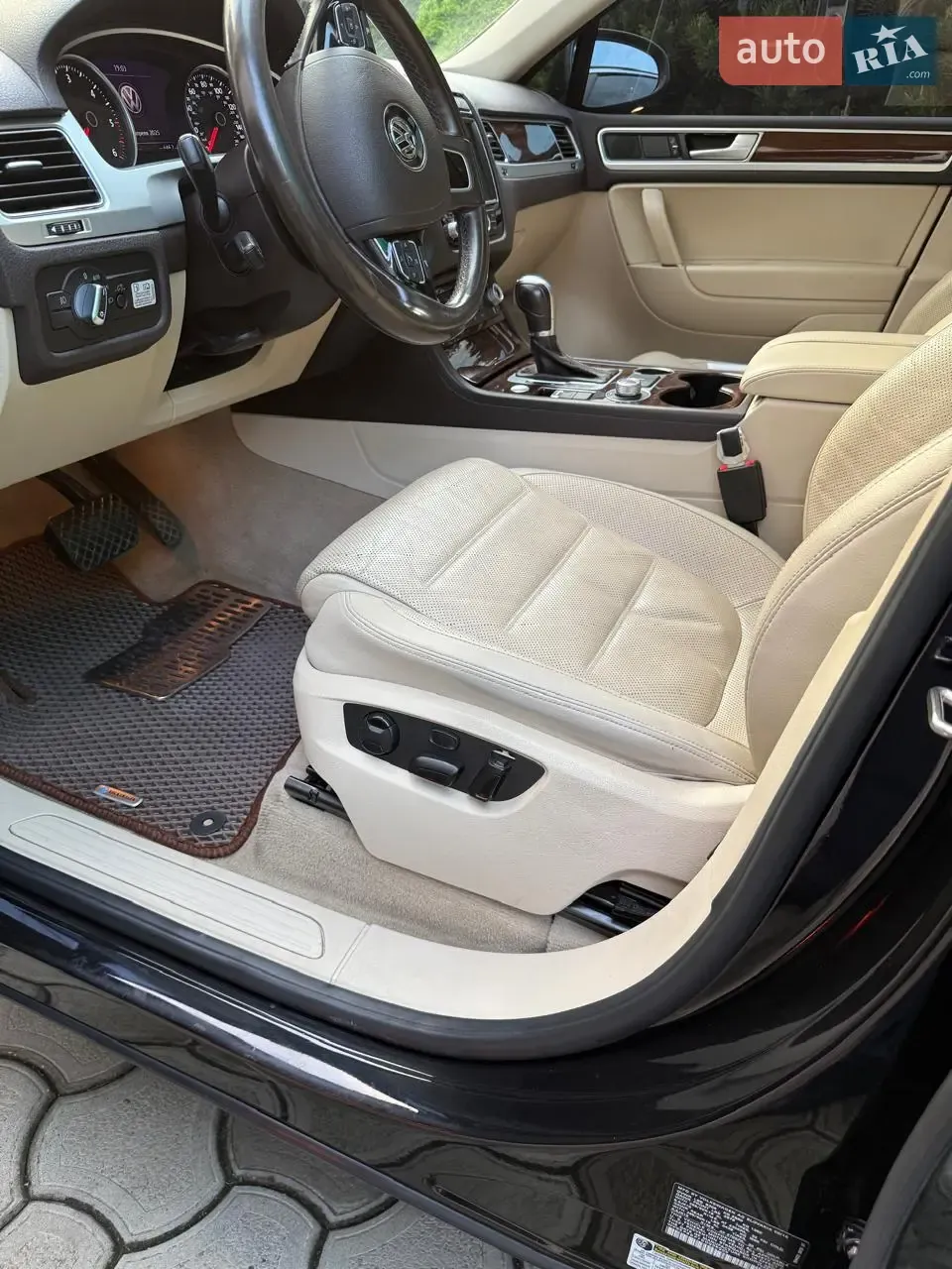Volkswagen Touareg 2015 photo 3