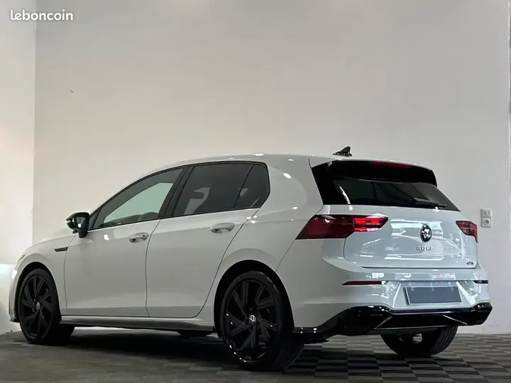 Volkswagen Golf 2024 photo 4