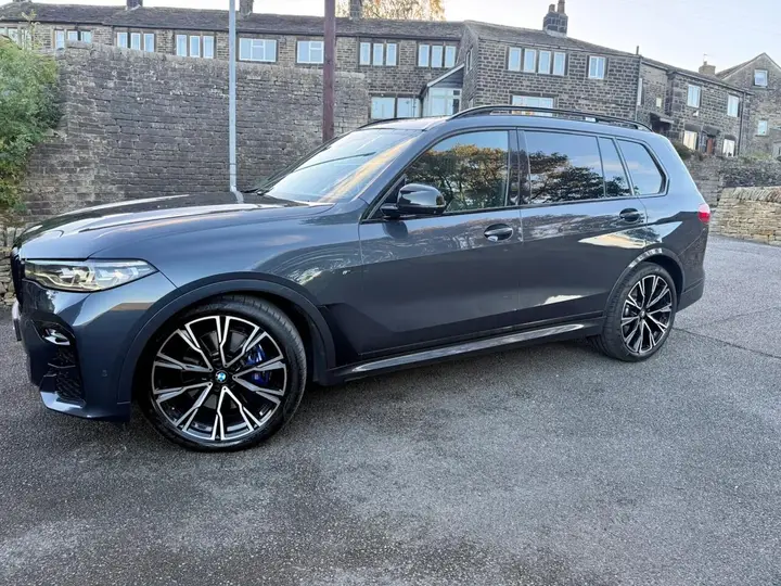 BMW X7 2020 photo 2