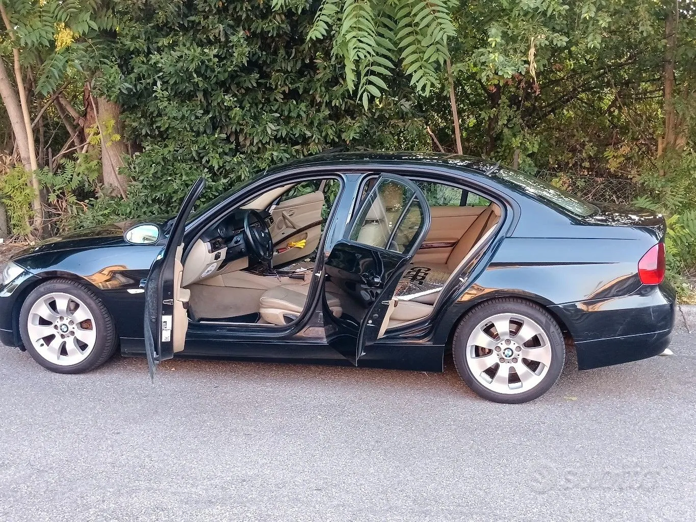 BMW 320D 2005 photo 2