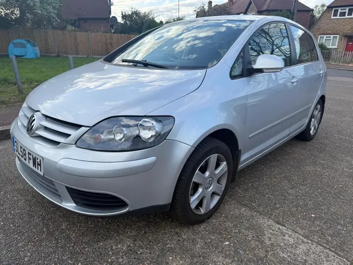 Volkswagen Golf Plus 2008 photo 2