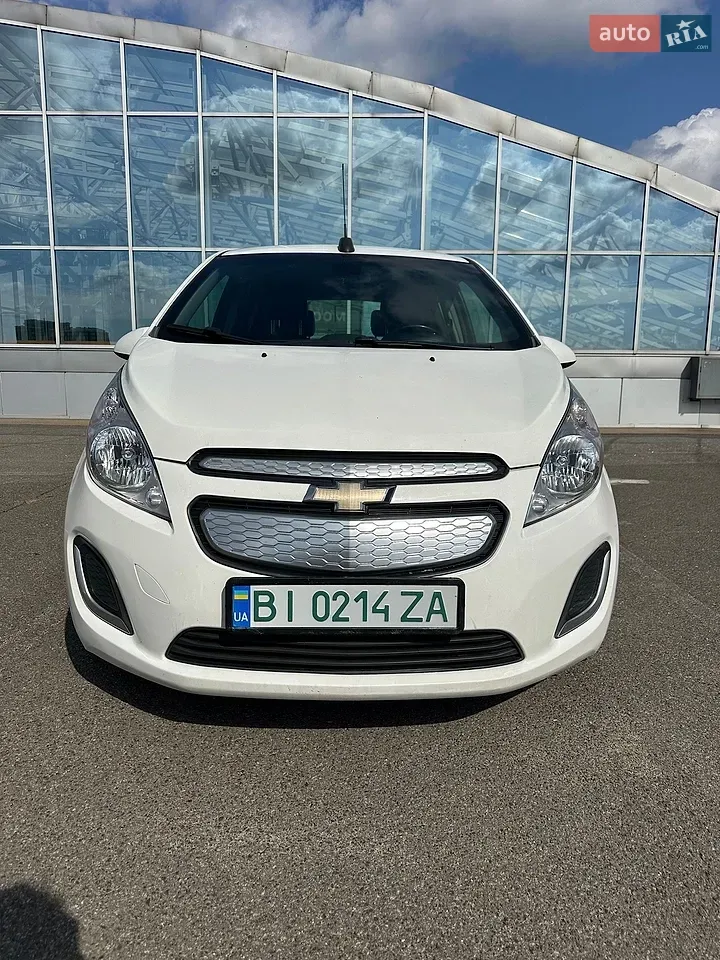 Chevrolet Spark 2016 photo 2