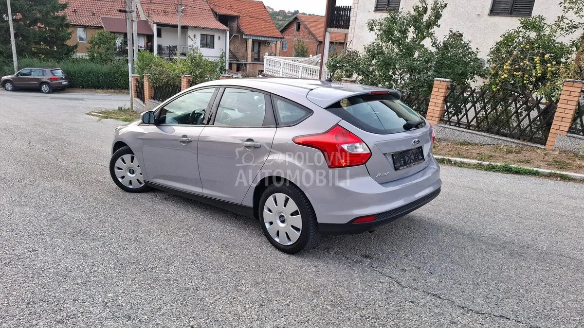 Ford Focus 2013 photo 4