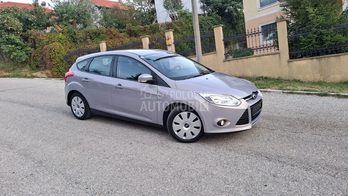 Ford Focus 2013 photo 3