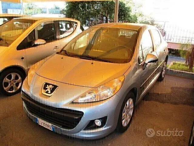 Peugeot 207 2011 photo 2