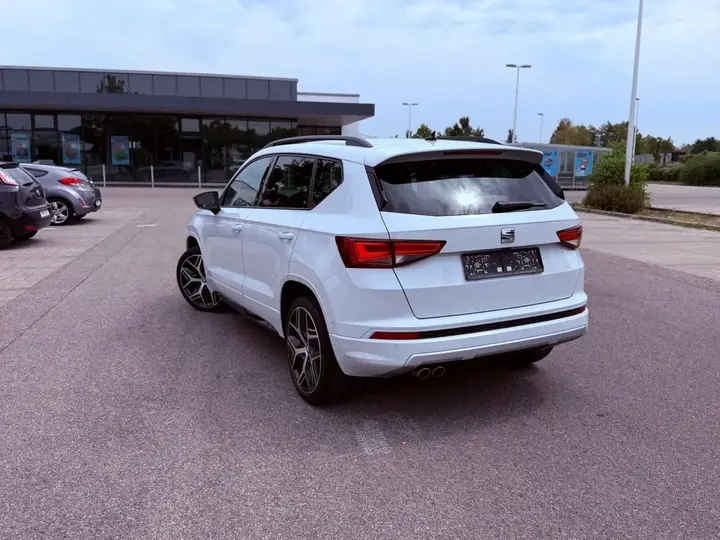 Seat Ateca 2018 photo 2