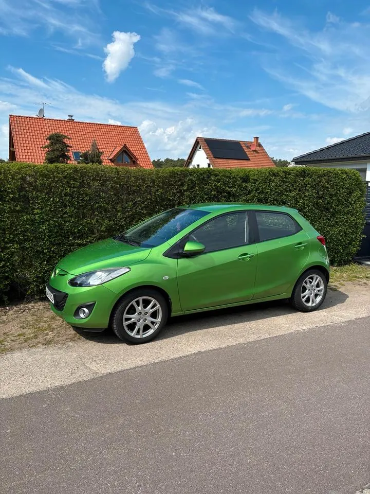 Mazda 2