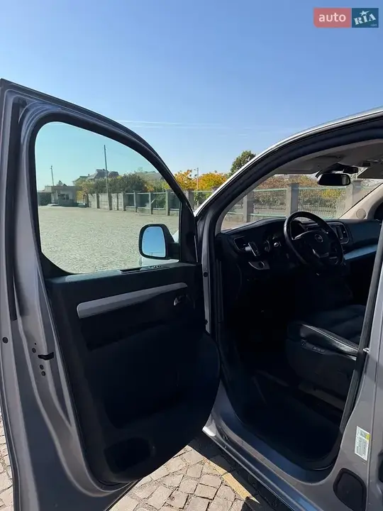 Opel Zafira Life 2020 photo 5