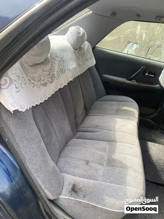 Toyota Crown 1998 photo 3
