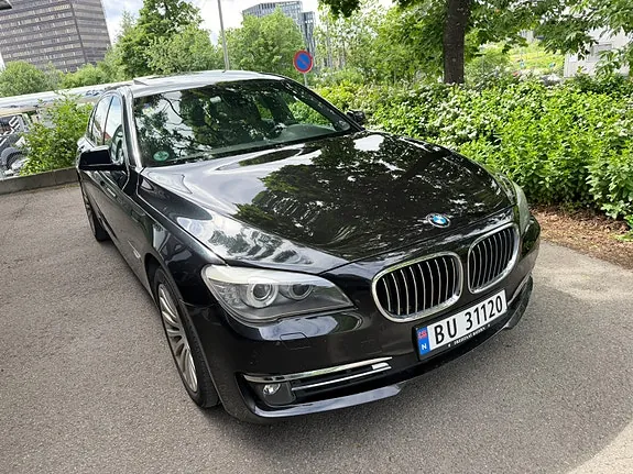 BMW 740I