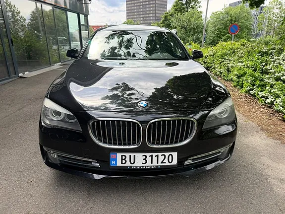 BMW 740I 2012 photo 3