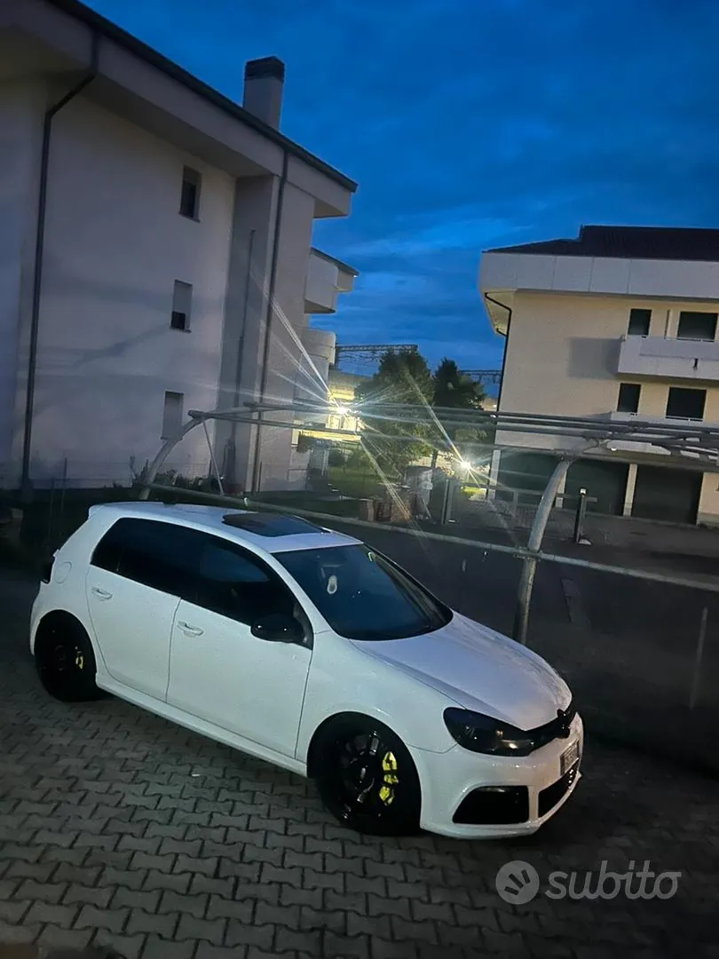 Volkswagen Golf 2010 photo 3
