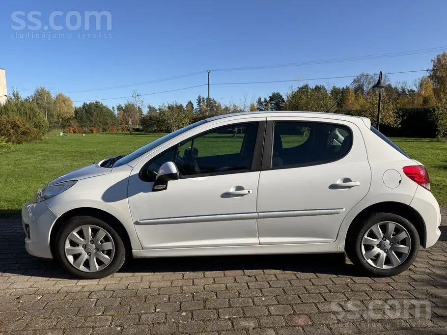 Peugeot 207