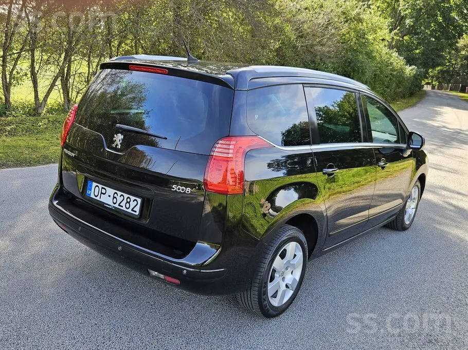 Peugeot 5008 2012 photo 5