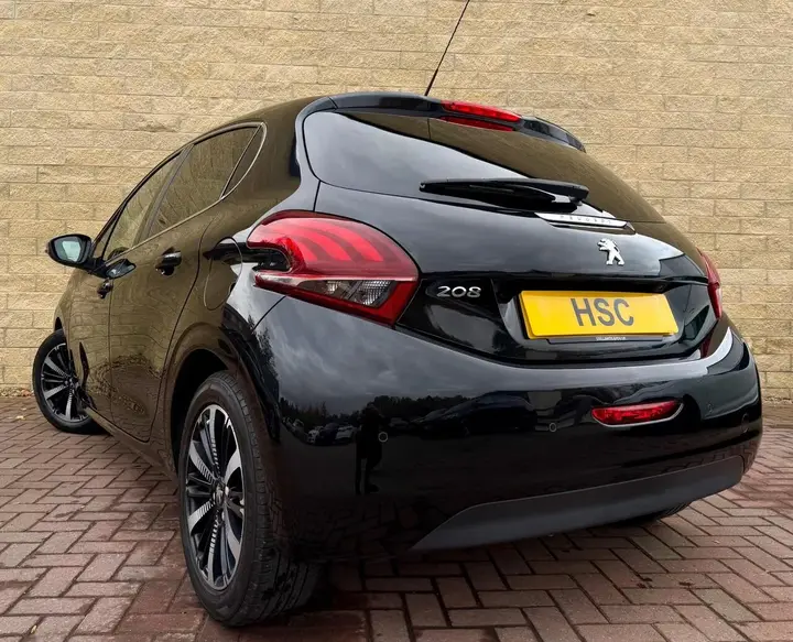 Peugeot 208 2018 photo 5