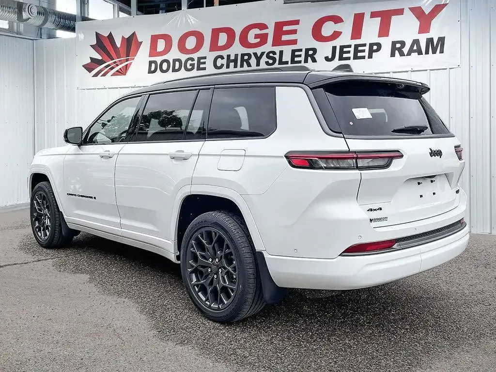 Jeep Grand Cherokee L 2026 photo 4