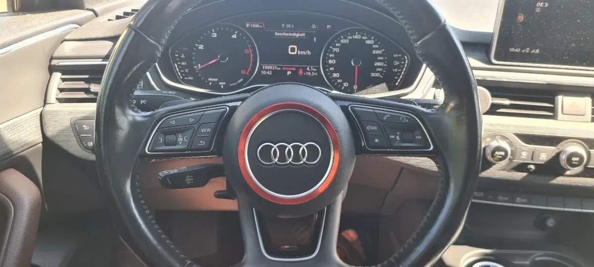 Audi A4 2016 photo 2