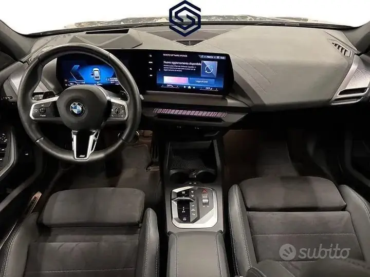 BMW 1 Series 2025 photo 3
