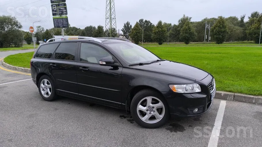 Volvo V50 2011 photo 3
