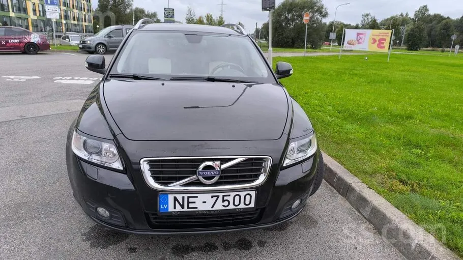 Volvo V50 2011 photo 4