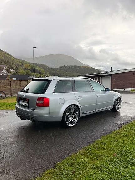 Audi S6 2001 photo 4