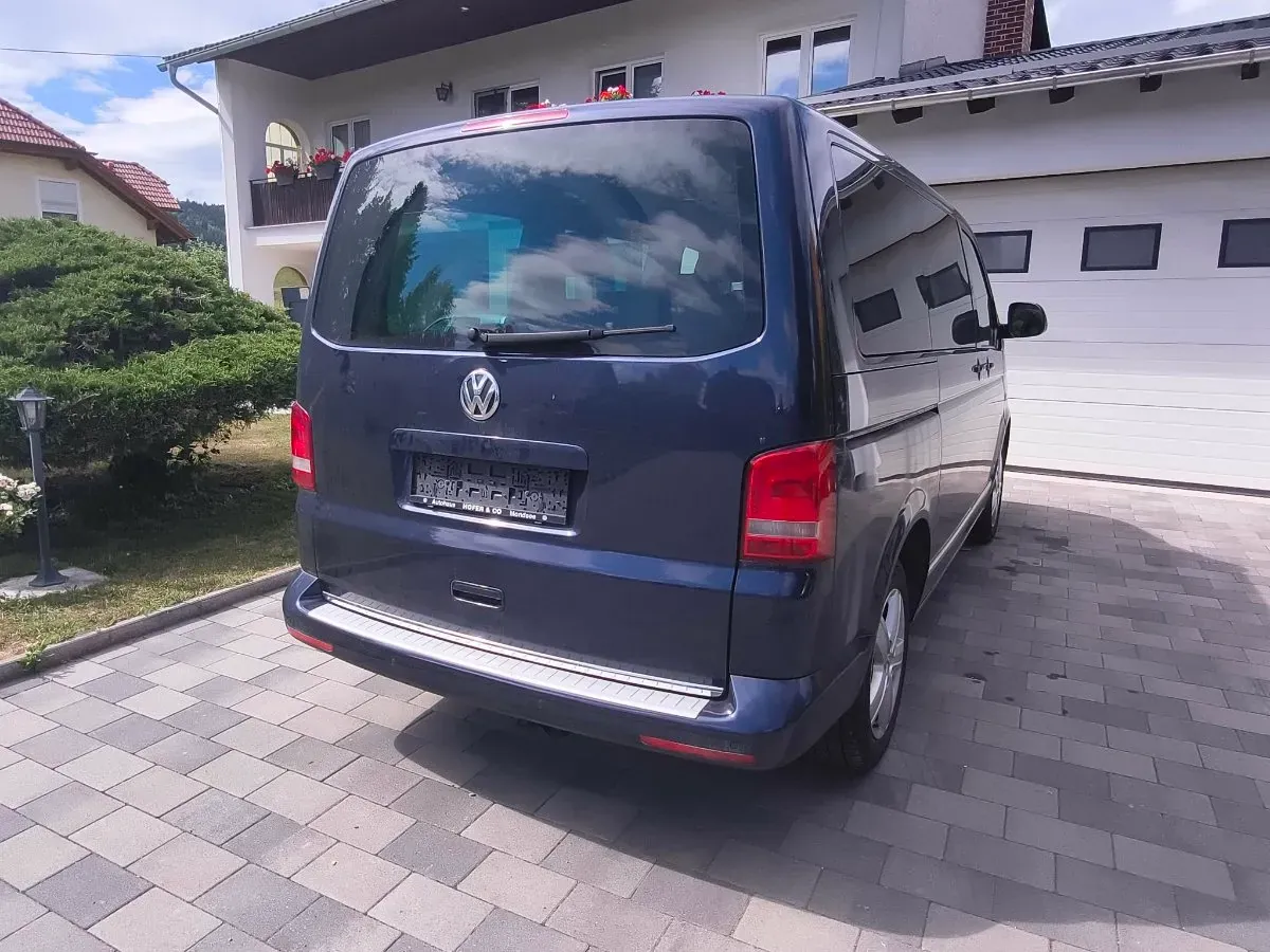 Volkswagen Multivan 2014 photo 2
