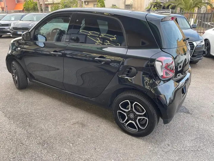 Smart Forfour 2019 photo 5