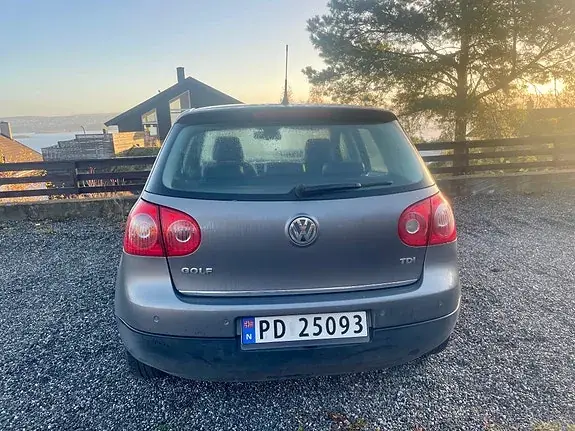 Volkswagen Golf 5 2008 photo 2