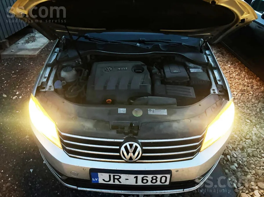 Volkswagen Passat 2011 photo 3