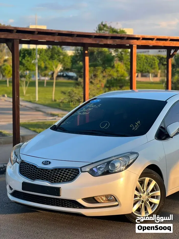 Kia K3 2014 photo 5