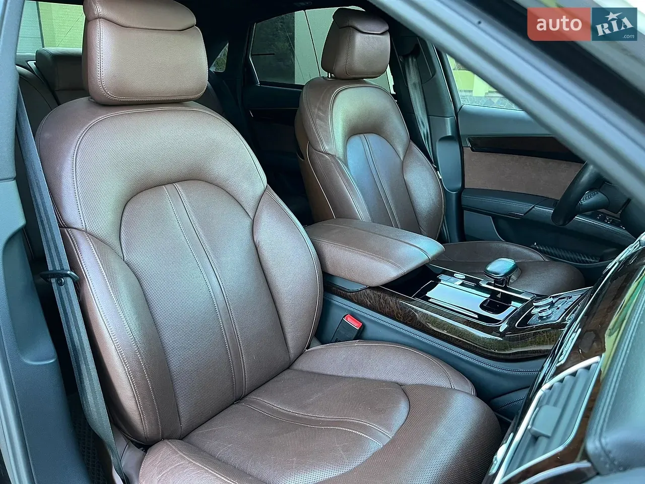Audi A8 2014 photo 5