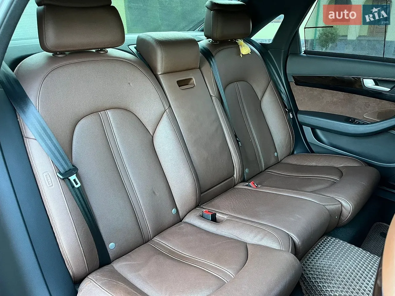 Audi A8 2014 photo 4