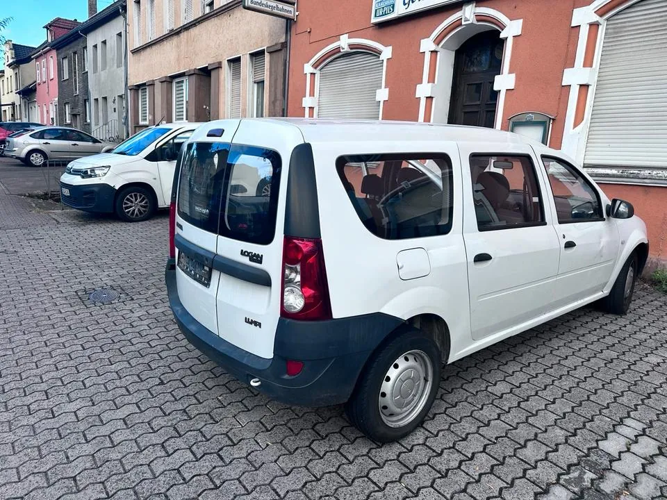 Dacia Logan