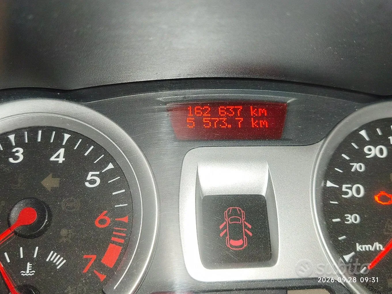 Renault Clio 2010 photo 5